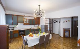Apartment Mina